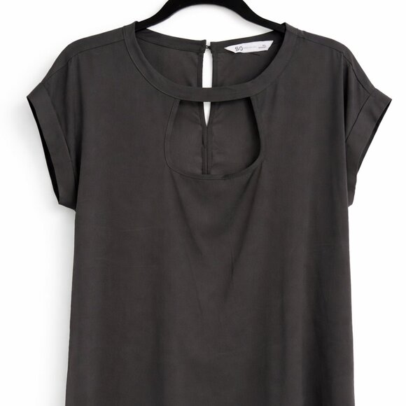 SO Goods for Life Black Keyhole Blouse XL Short Sleeve Curved Hem - Picture 1 of 5